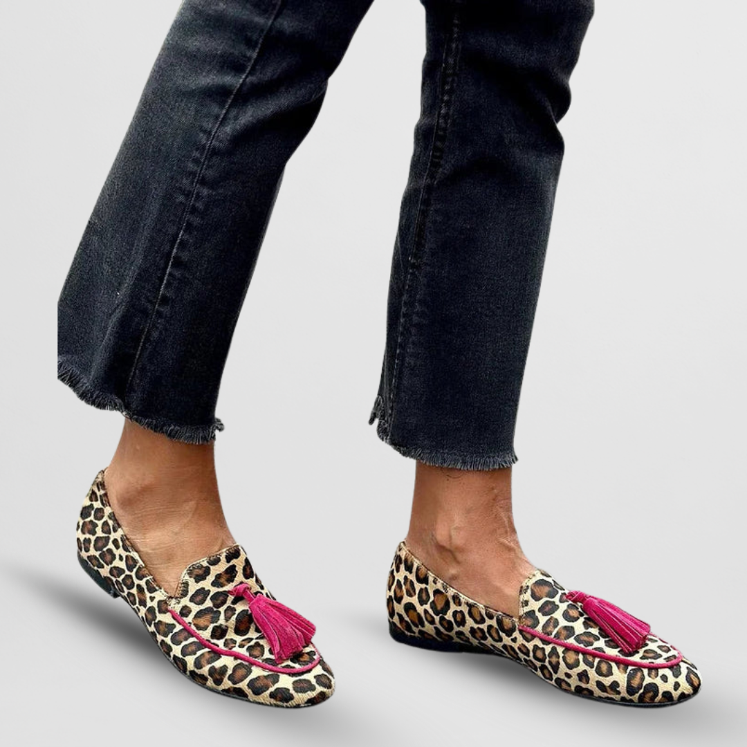 DAHLIA – LOAFERS AUDACI E GIOCOSI CON FRANGE