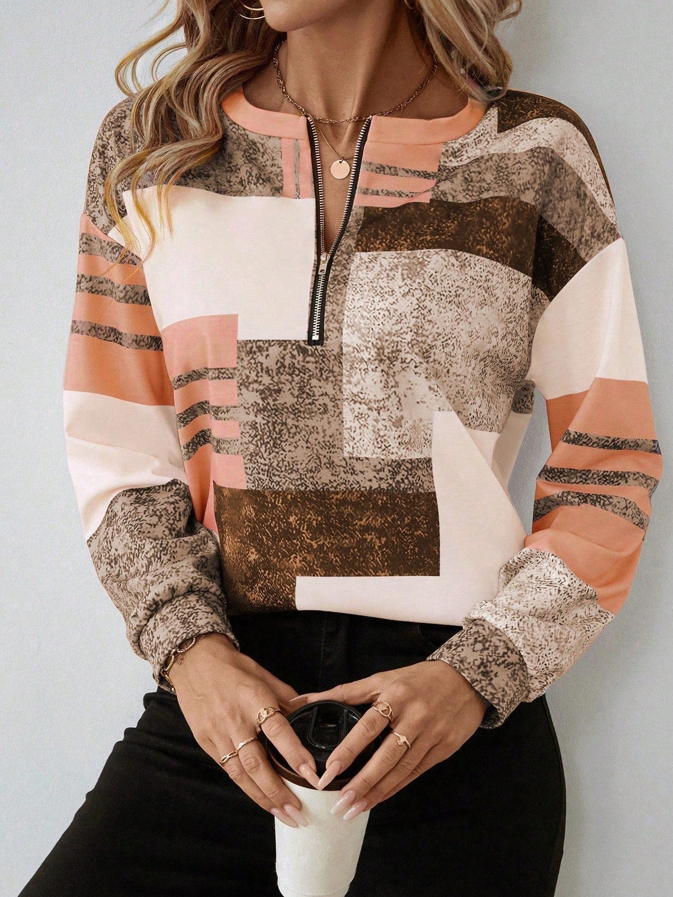 SANDRA – BLUSA ZIP-UP MODERNA