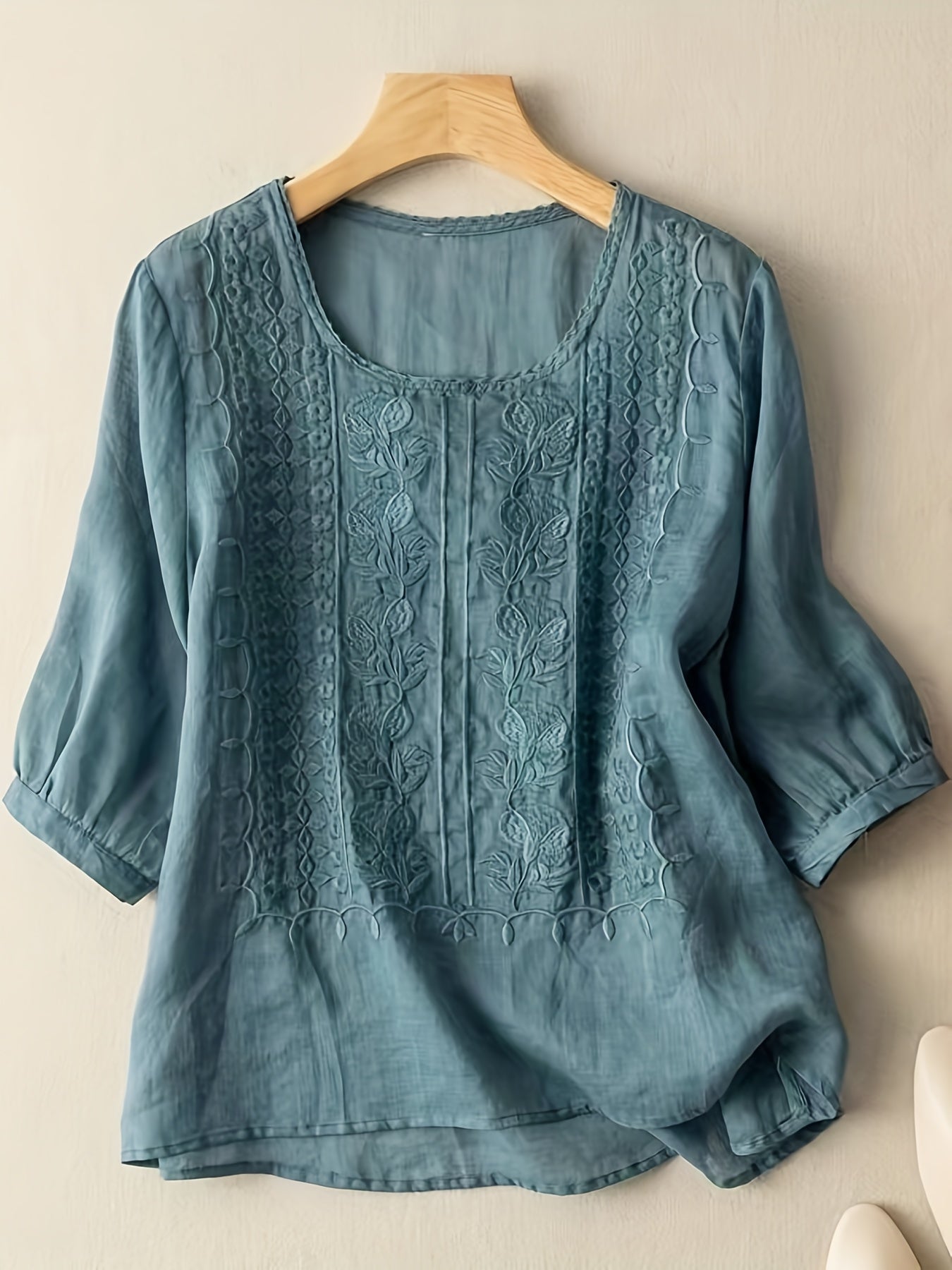 NATALIE – ELEGANZA SENZA TEMPO BLUSA RICAMATA