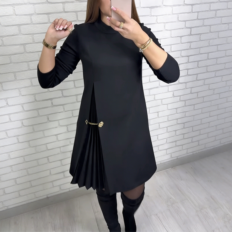 NICOLE – ELEGANTE MINI-DRESS CON DETTAGLI PLISSETTATI