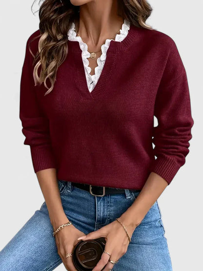 KLARA – MAGLIONE A V CON DETTAGLI IN PIZZO