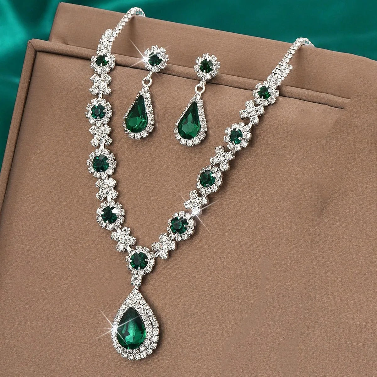 Gwenelivra - Set di gioielli Elegante in Zirconia Blu Profondo