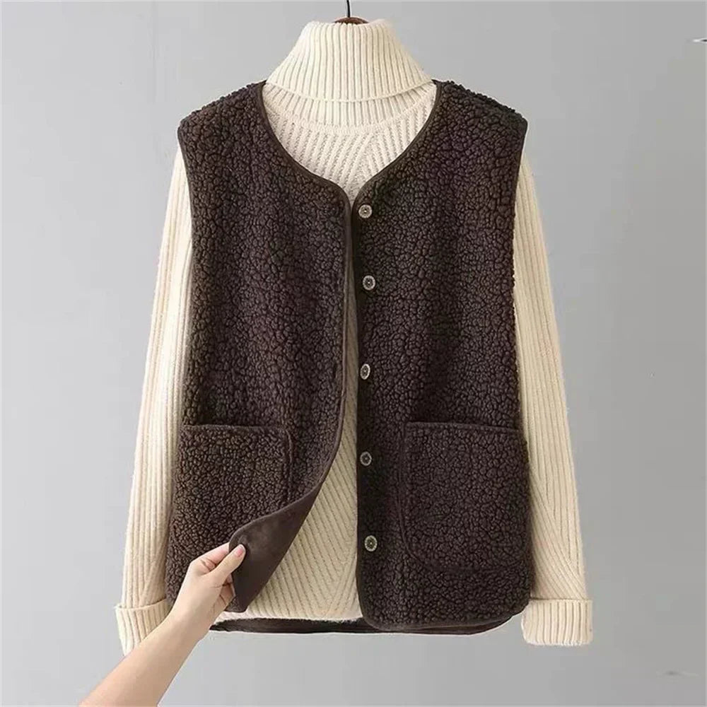 FABIENNE – GILET CON BOTTONI ACCOGLIENTE