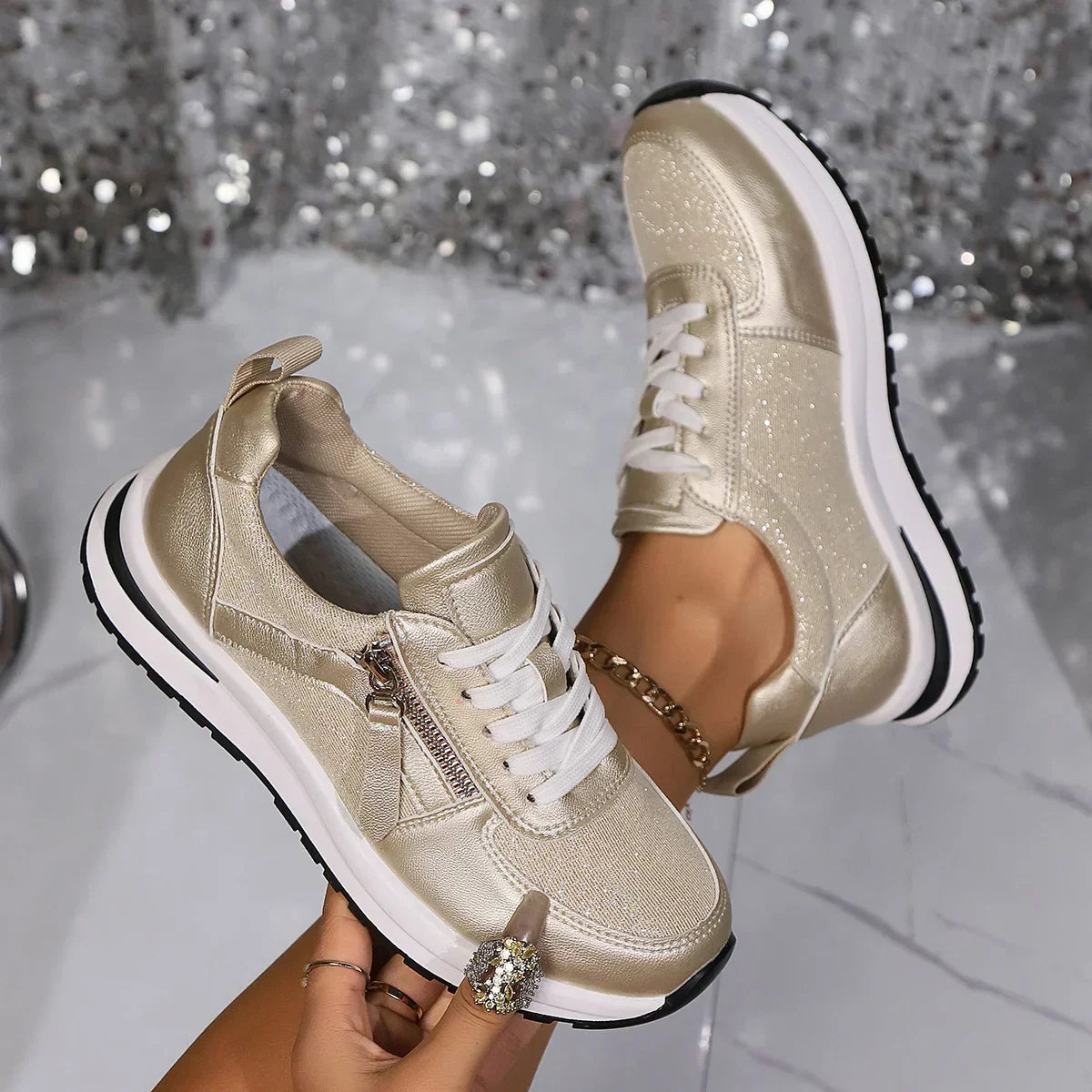 RILEY – SNEAKER COMFORT GLANZEND