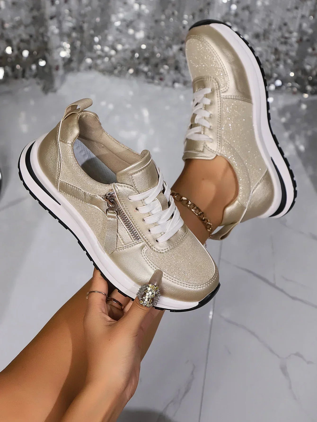 RILEY – SNEAKER COMFORT GLANZEND