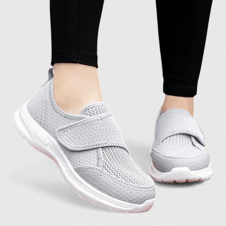 ELIANA – SNEAKERS CON VELCRO FACILI DA INDOSSARE