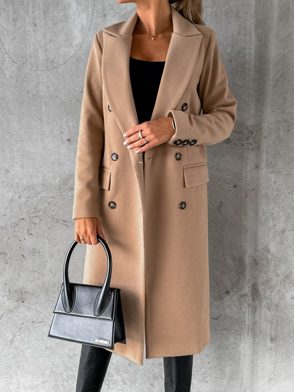 MONIQUE – MANTELLO LUNGO ELEGANTE A DOPPIO PETTO