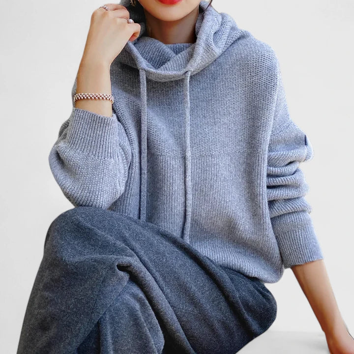 ISABELLE – MAGLIONE CON CAPPUCCIO RILASSATO