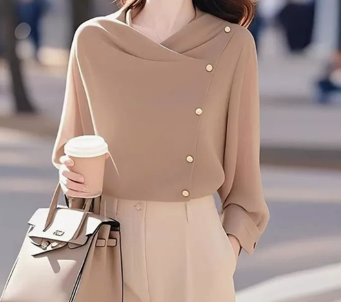 Isavellora - Maglione Elegante Drapé con Bottoni Dorati
