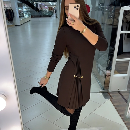 NICOLE – ELEGANTE MINI-DRESS CON DETTAGLI PLISSETTATI